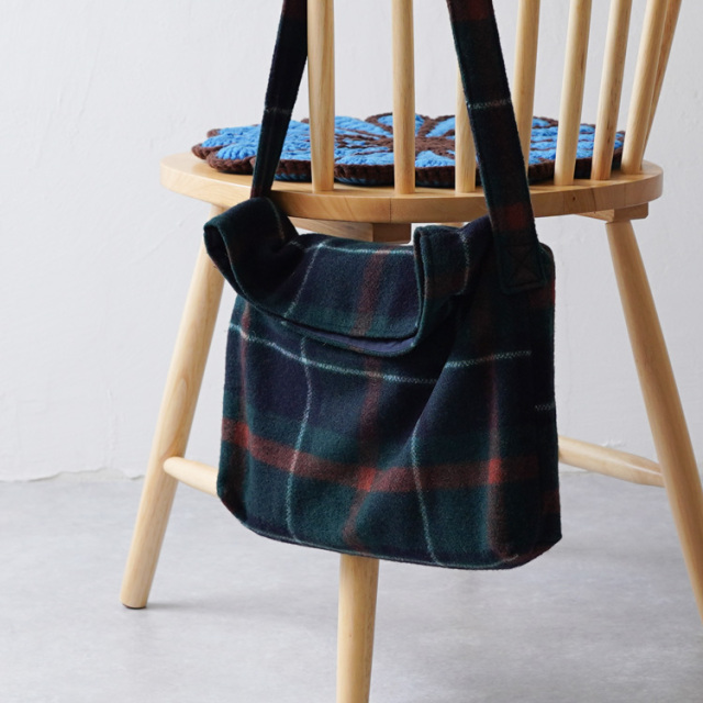 【ソーイングキット】B-3 四角いショルダーバッグキット モッサグリーン