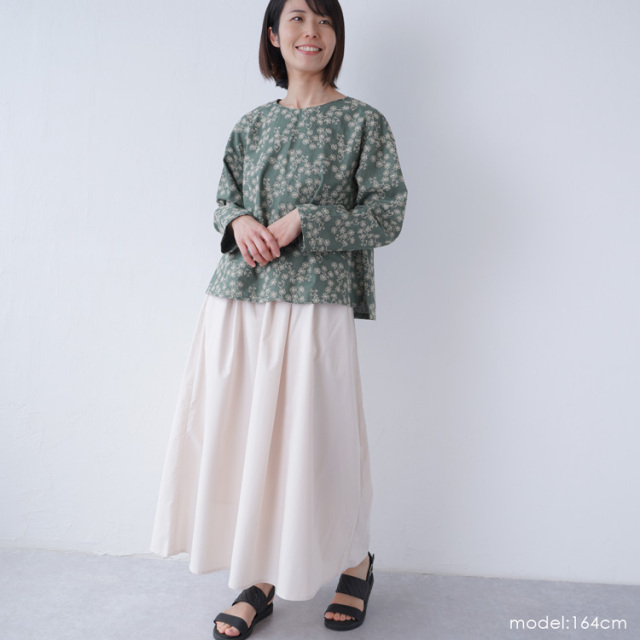 【型紙】SEWING PATTERNS A後ろボタンのベーシックプルオーバー