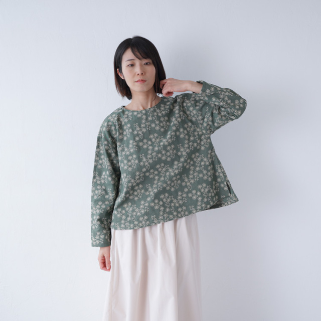 【型紙】SEWING PATTERNS A後ろボタンのベーシックプルオーバー