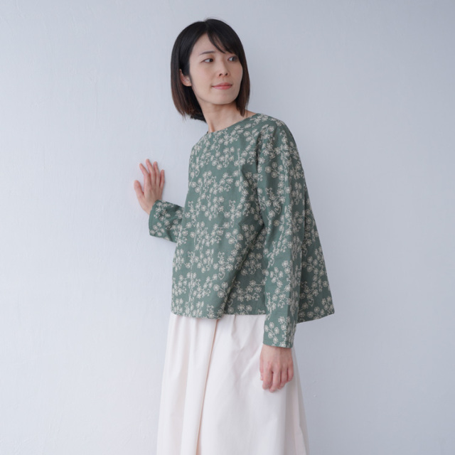 【型紙】SEWING PATTERNS A後ろボタンのベーシックプルオーバー