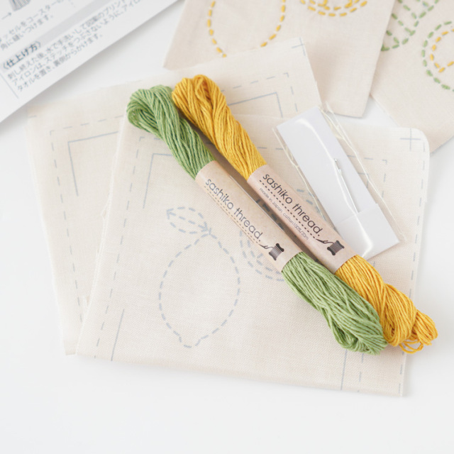 図案に沿って刺すだけ！かんたんキット 刺し子のコースター 2枚組