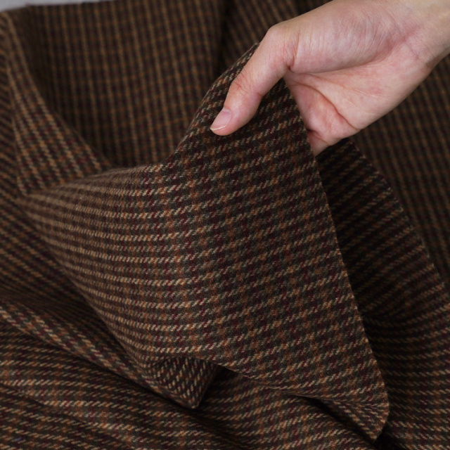 35310uv30004_BiTILE 生地 ガンクラブ ECO WOOL 生地幅144cm 50cm単位オーダーカット