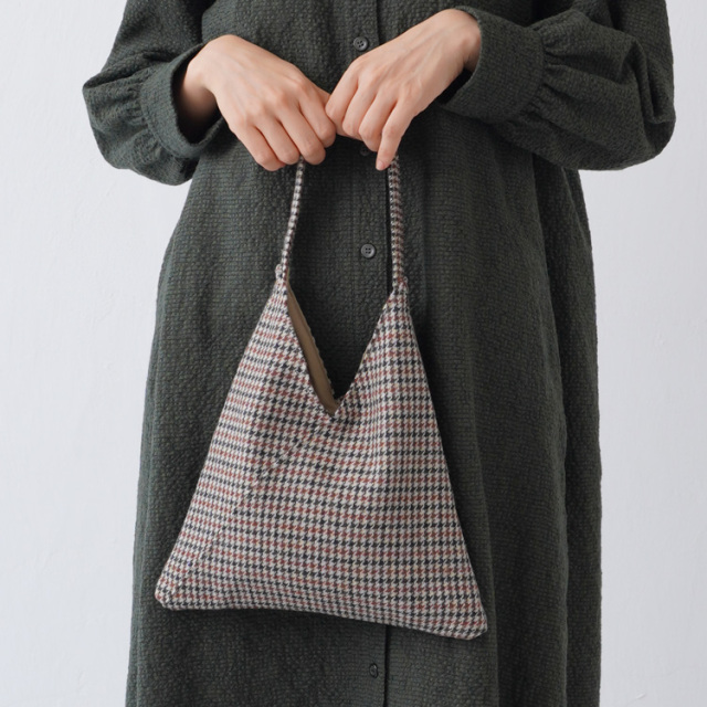 35310uv30004_BiTILE 生地 ガンクラブ ECO WOOL 生地幅144cm 50cm単位オーダーカット