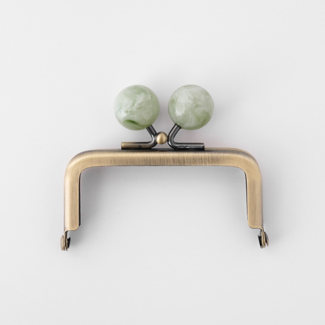 大玉の角丸口金