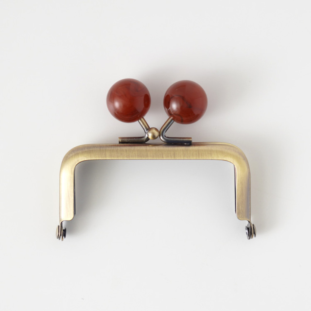 大玉の角丸口金