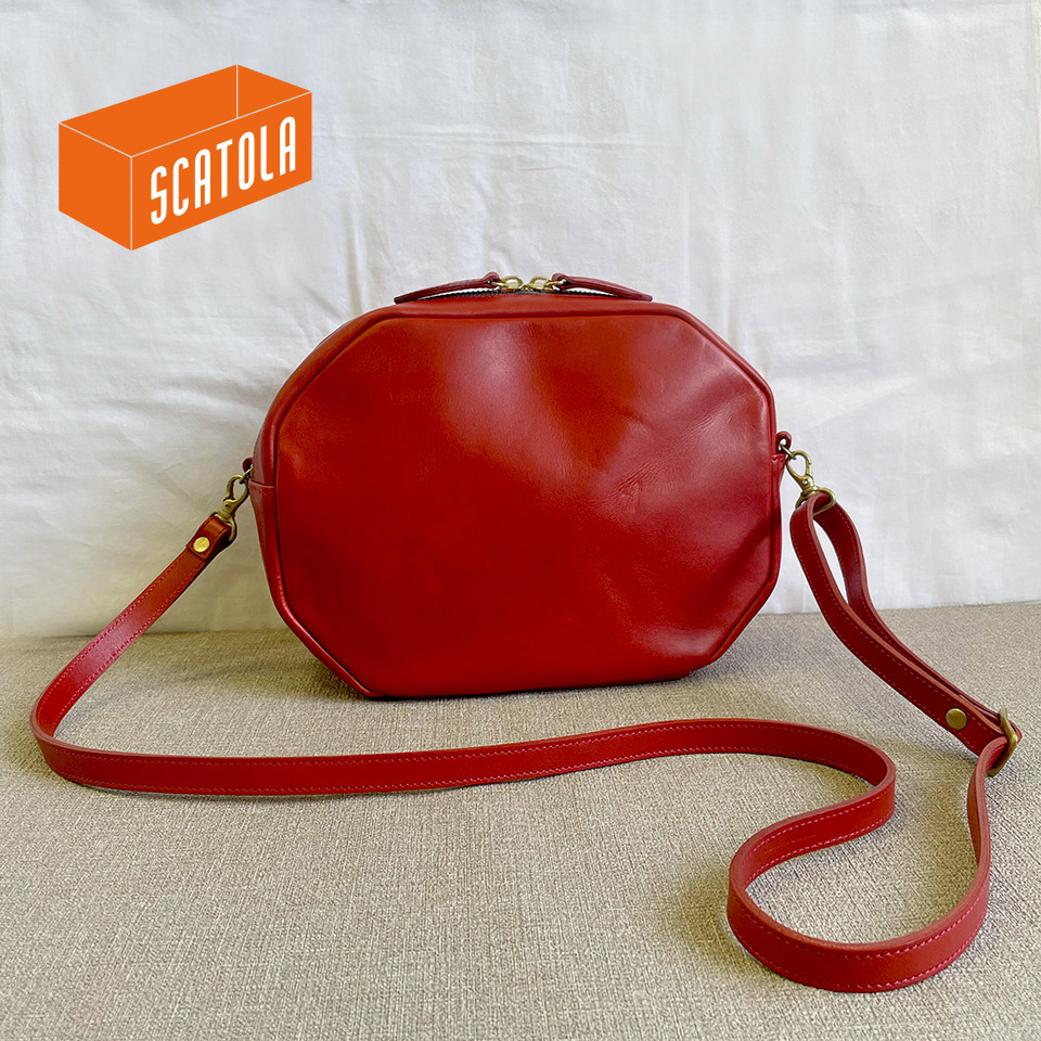 GINAレザー８角ポシェット（赤）【SCATOLA（玉川佳）】※受注生産