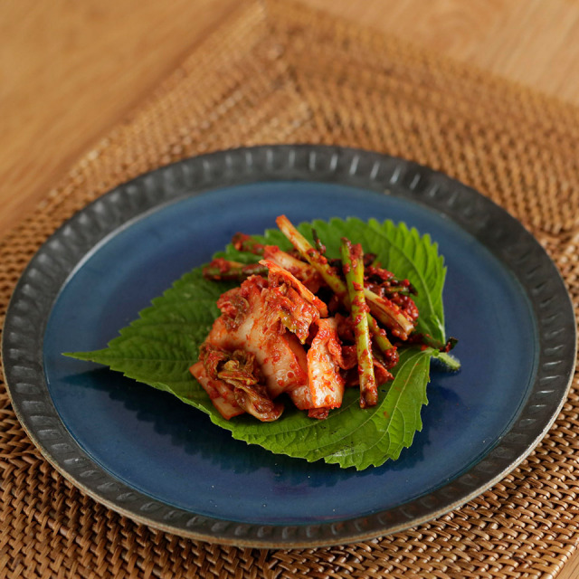 瑠璃8寸皿【Q-CERA（丸田博人）】