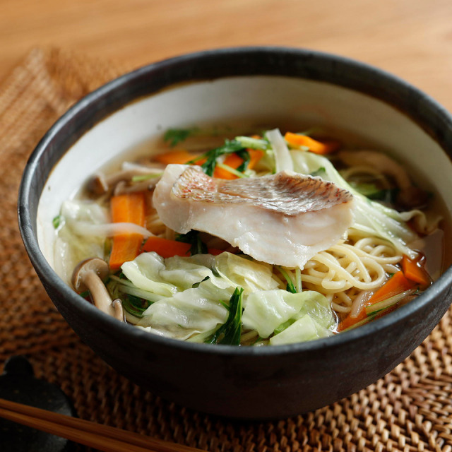 黒面鉢【うつわと手仕事の店 研（敦賀研二）】