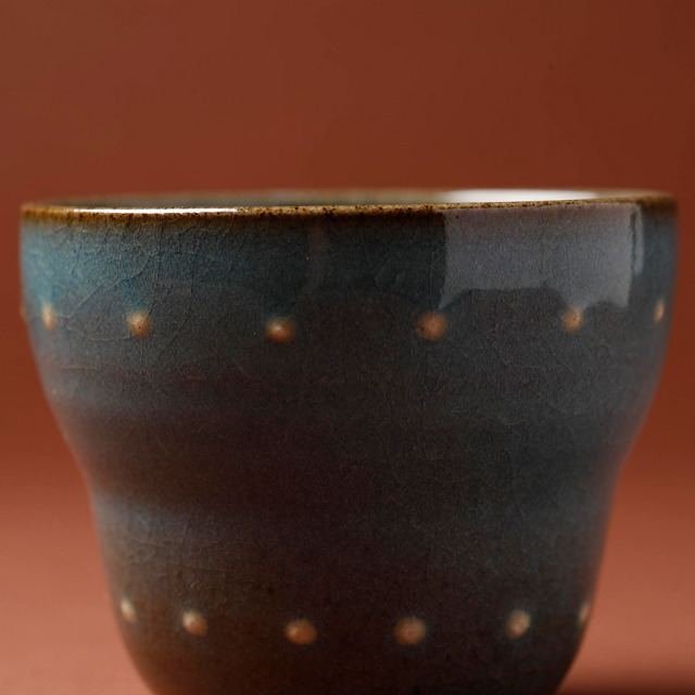 青磁フリーカップ（水玉）【うつわと手仕事の店 研（敦賀研二）】