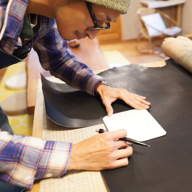 ショルダーバッグ（キャメル）【BLESS（井手英史）】