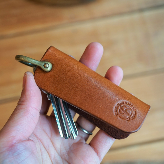 キーケース（グリーン・キャメル・レッド）【BLESS（井手英史）】