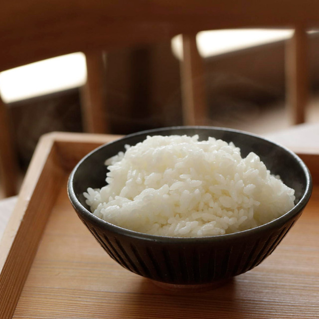 黒マット釉しのぎ飯碗（夫婦茶碗）【唐津焼 高麗窯（古家義弘）】