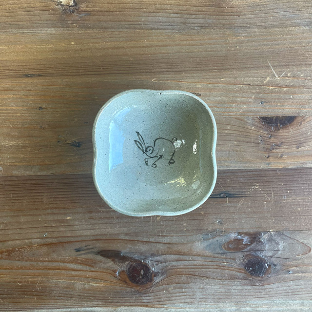 絵豆皿（うさぎ）【唐津焼 高麗窯（古家義弘）】※受注生産