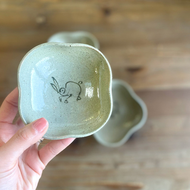 絵豆皿（うさぎ）【唐津焼 高麗窯（古家義弘）】※受注生産
