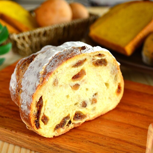 身体がよろこぶパンセット ＆ オリジナルパンナイフ付き（卵・乳製品不使用）【天然パン工房楽楽】