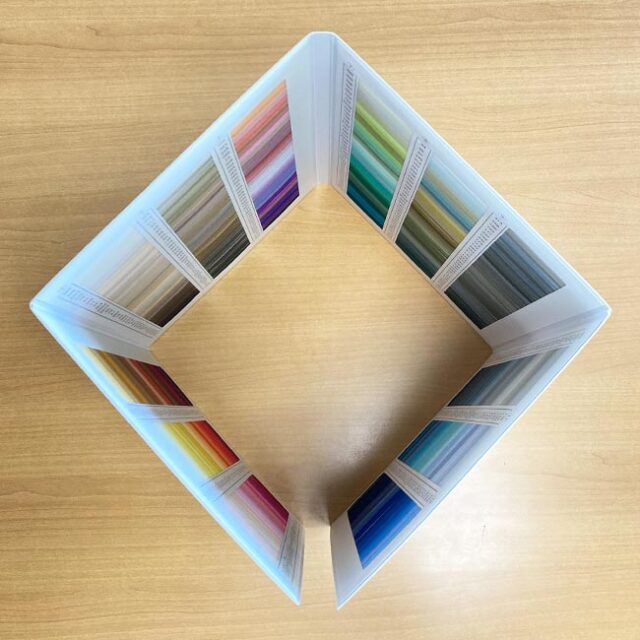 ホシカブトウーリー見本帳　（４００色）