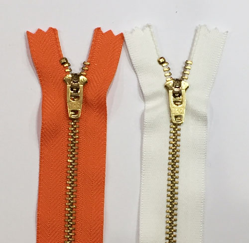 ４ＹＧ　ジーンズ用ファスナー