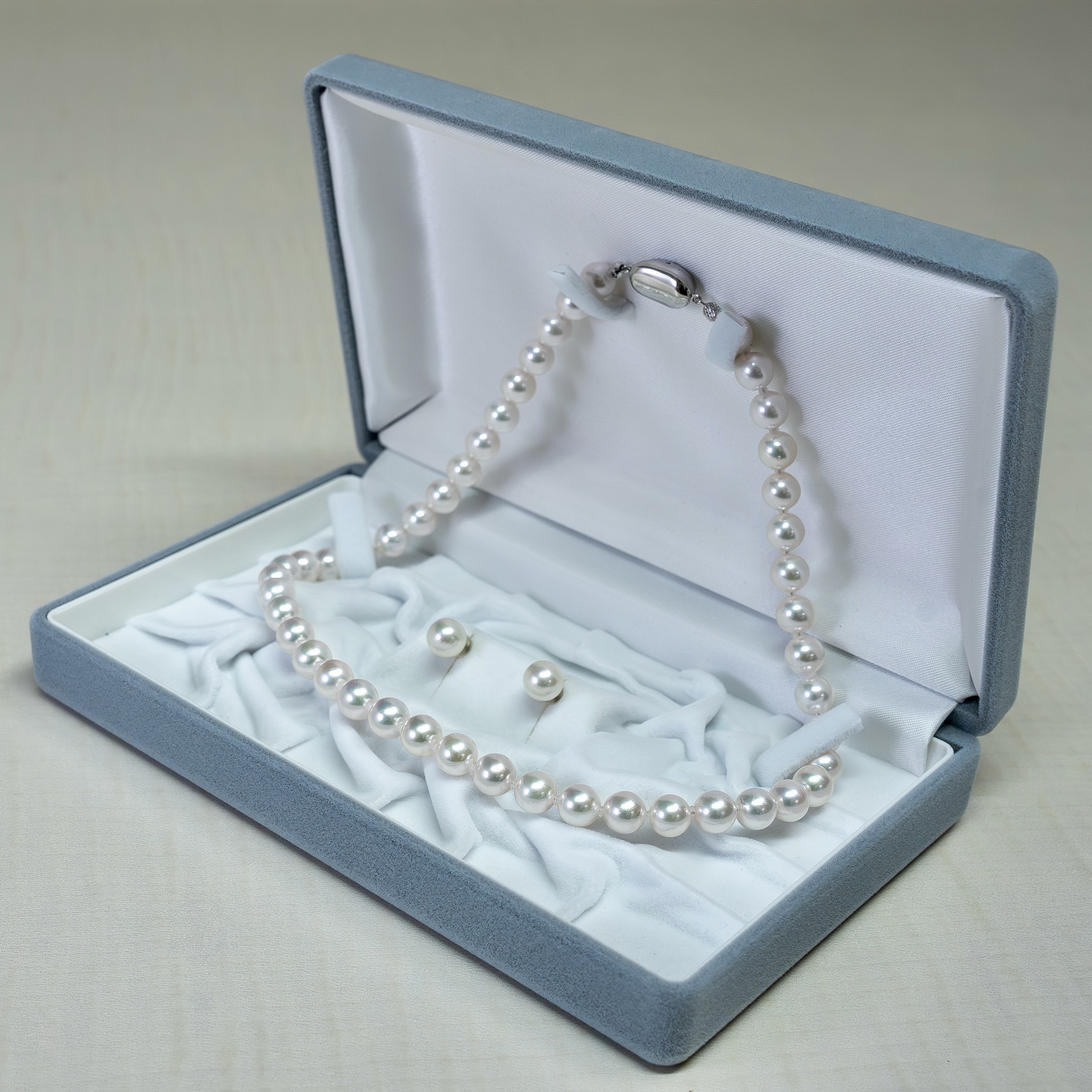 宇和海産アコヤ 8.0～8.5mm 花珠真珠2点セット（一連ネックレス＋イヤリング or ピアス）