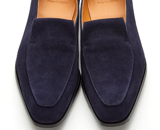 イウゲン IG305： 一見すると普通のベネチアンローファーに見えますが