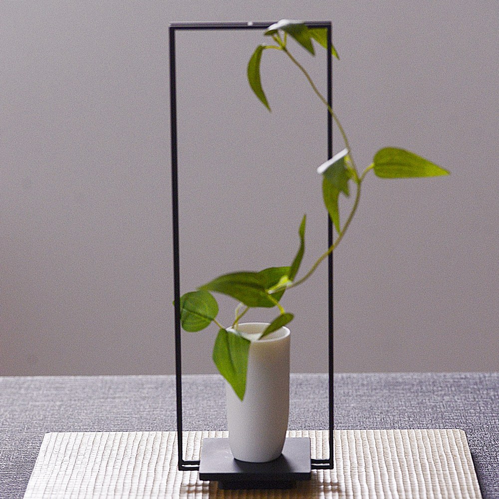 ［受注制作品]　Um Dimm(ウームディム) 石川大輔・真由美　鉄製飾り台　slender ＊納期４〜６ヶ月