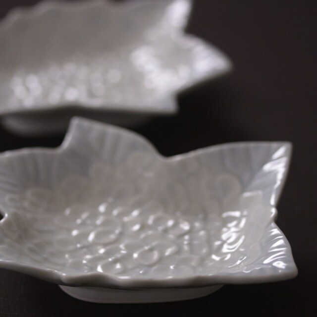 〔受注制作品〕島村ナナ　アジサイ紋様小皿＊納期6〜9か月