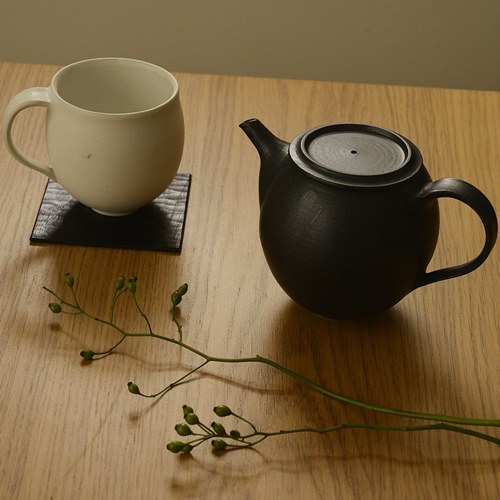 小野俊 黒鉄釉 蓋物 2点セット 小野俊 黒鉄釉 蓋物 2点セット