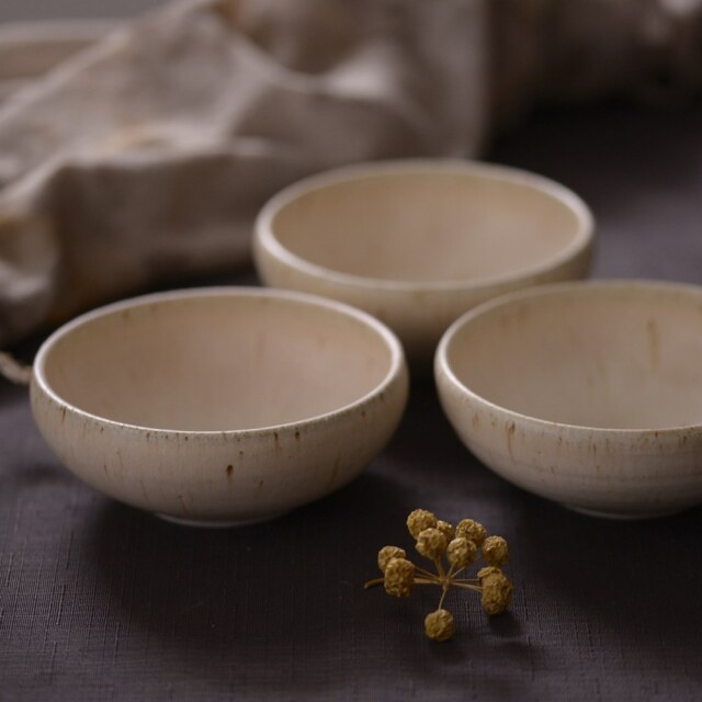 武末日臣　刷毛目輪花小鉢 32. 見附正康 赤絵細描小紋茶碗 ／ MITSUKE Masayasu Chawan