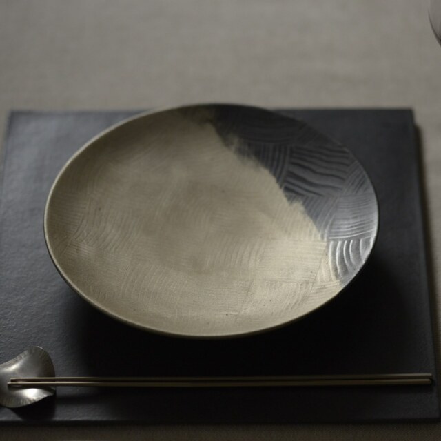 森下綾 漆器 平皿刷毛目塗り 作家もの和食器通販”IVORY