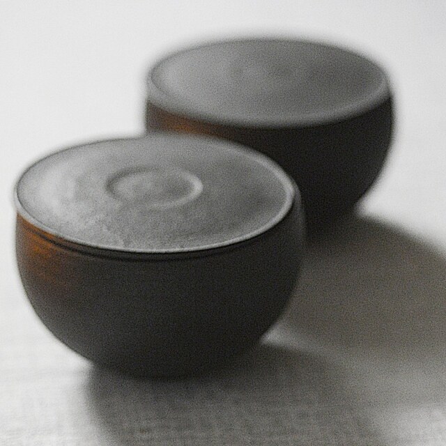 小野俊｜黒鉄釉蓋物（大）｜作家もの和食器通販通販 IVORY