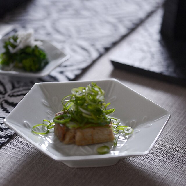 〔受注制作品〕島村ナナ　雪紋様皿＊納期6～9か月