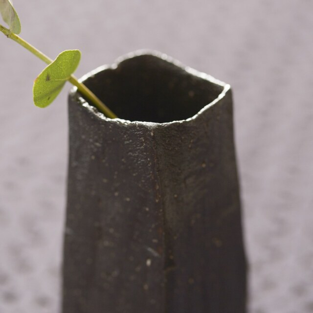 【本物】くっきー！ご本人手作り “指花” 陶器 本物】くっきー！ご本人手作り “指花” 陶器