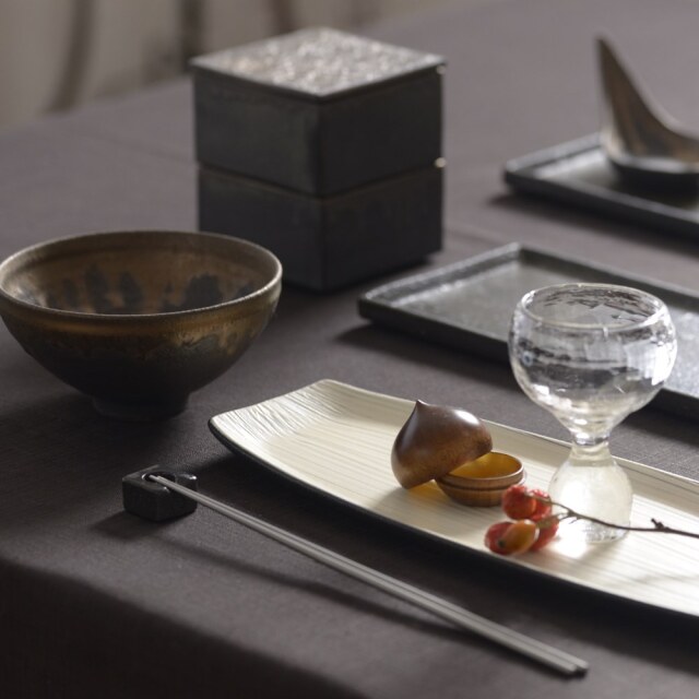 奥田章｜金彩｜箸置きキューブミニ｜作家もの和食器通販”IVORY