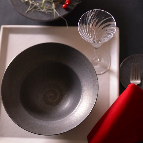 藤田千絵子　刷毛目25cmリムプレート4枚セット 藤田千絵子｜黒土｜リム鉢｜作家もの和食器通販通販 IVORY