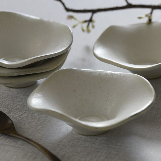 村上直子｜花の器｜作家もの和食器通販”IVORY