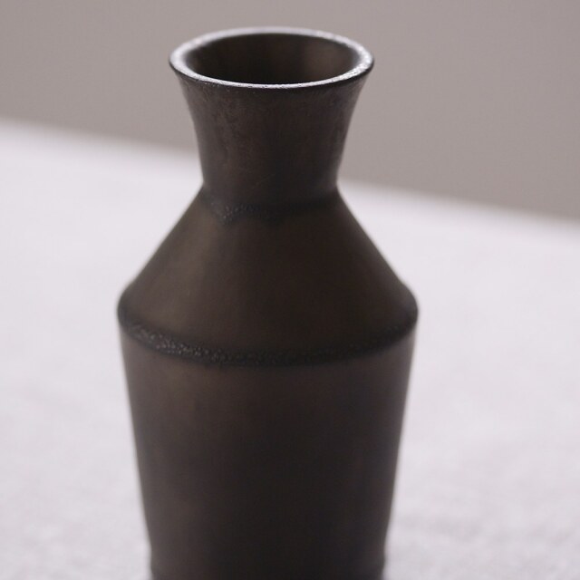 若生沙耶香 花瓶】ブロンズ釉 淡路島 - 深みと落ち着きのある