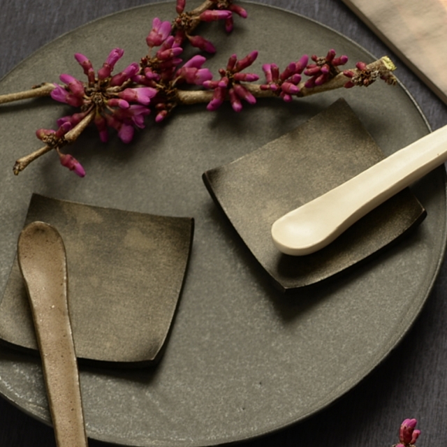 〔受注制作品〕四分一 漆 角皿｜冨樫孝男（納期約4か月）