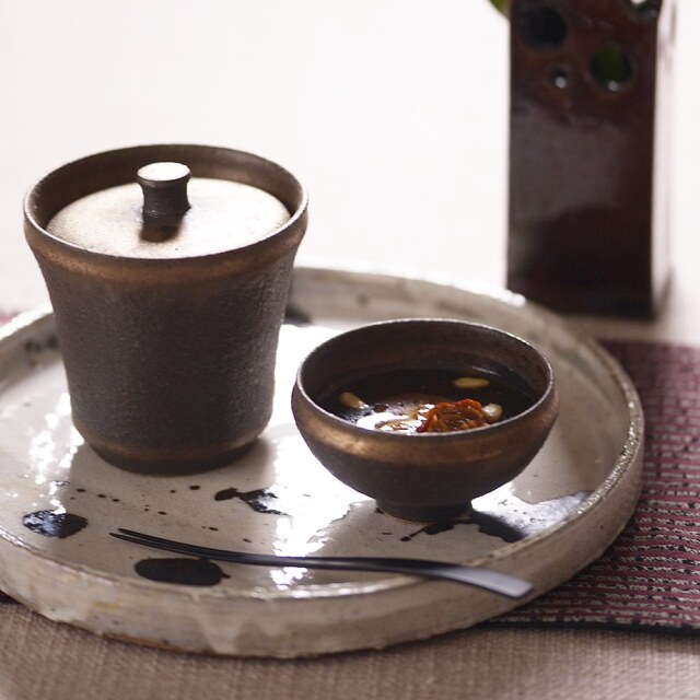 春のコレクション 奥田章｜金彩反り蓋碗｜作家もの和食器通販”IVORY 食器