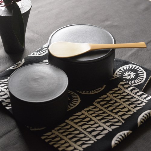 小野俊｜黒鉄釉蓋物（大）｜作家もの和食器通販通販 IVORY