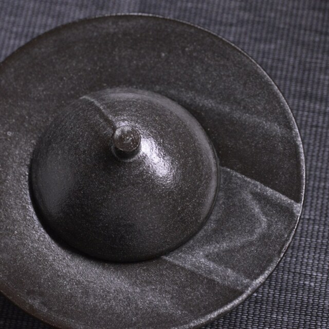 リムふたわん黒彩｜奥田章 作家もの陶器 - IVORY