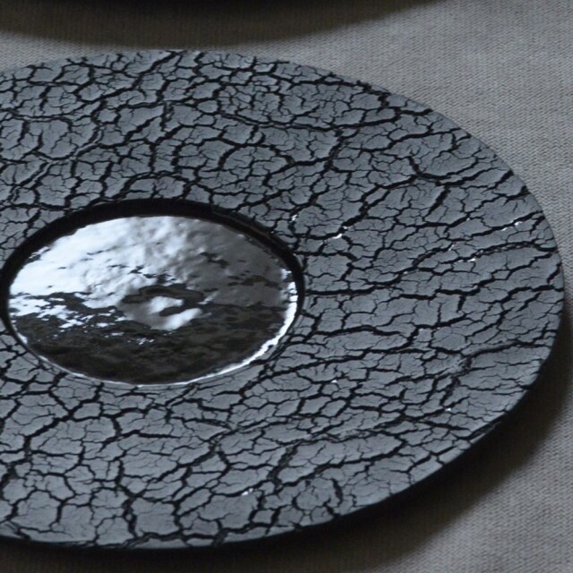 にしだゆか WBSBプレート丸(窓付） 作家もの和食器通販”IVORY