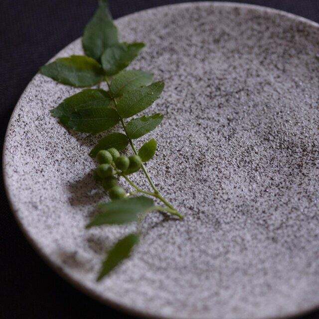【受注制作品】胡麻　小皿　若生沙耶香 ＊納期6〜8か月