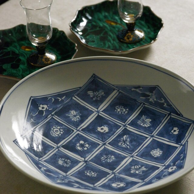 瑛生の器（九谷美陶園）｜瑛生の器 九谷美陶園 染付さらさ文様尺皿(魯