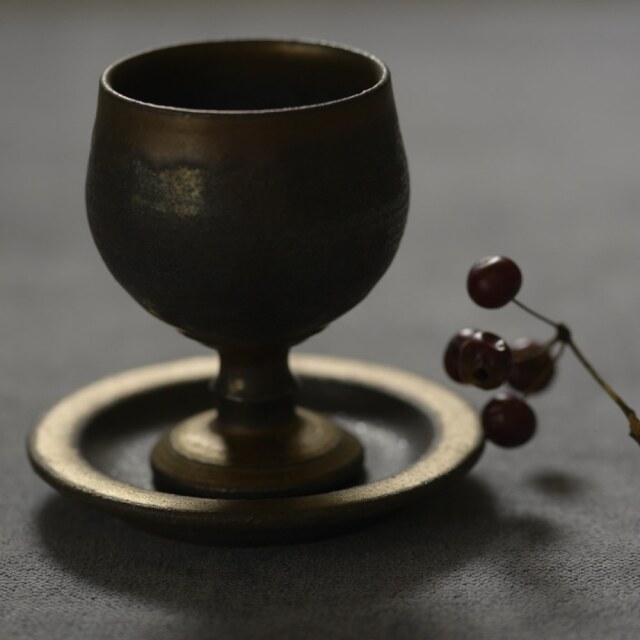 奥田章｜金彩受け皿 ｜作家の器と暮らす IVORY