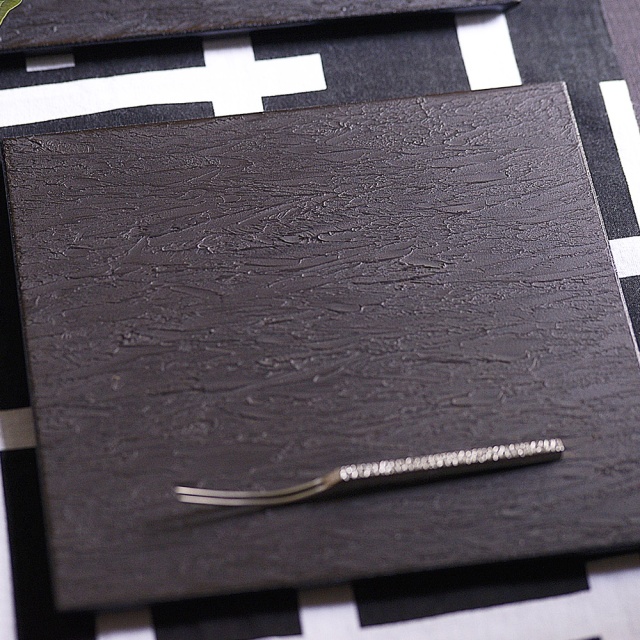 冨樫孝男｜鉄地｜盆36×29cm｜（漆の折敷）｜作家もの和食器通販通販 IVORY