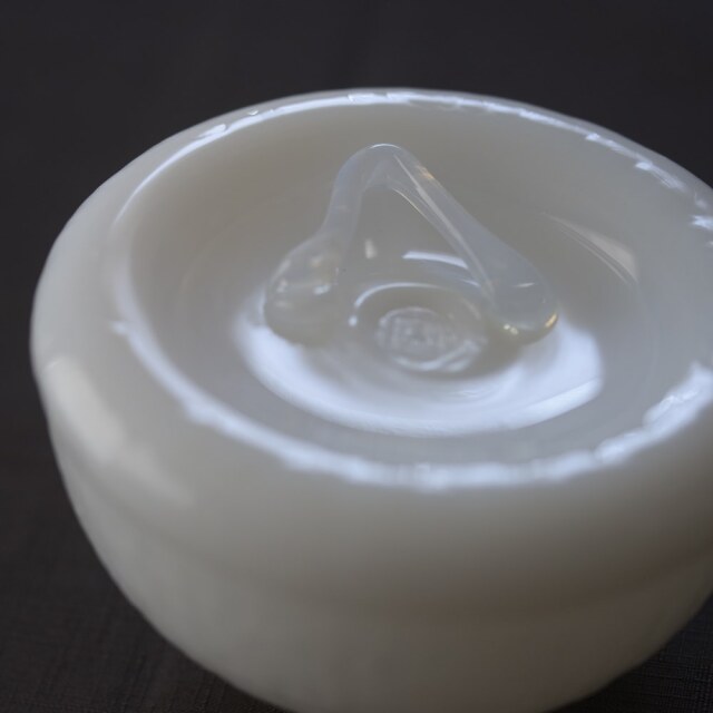 末國清吉｜掛花 円｜作家の器と暮らす。”IVORY