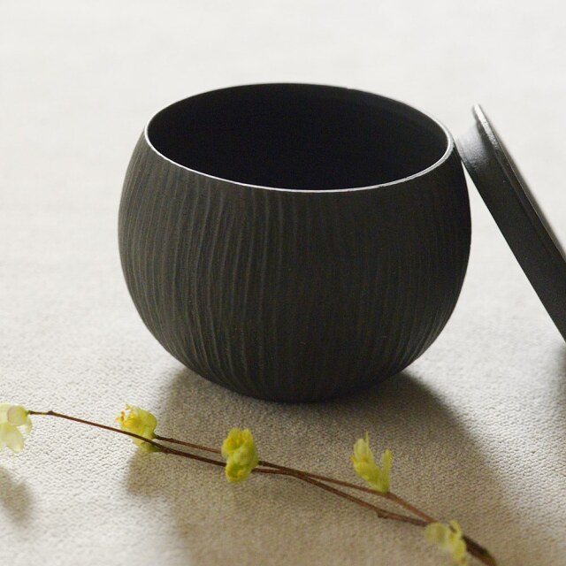 にしだゆか｜蓋物 カンナライン｜作家もの和食器通販”IVORY