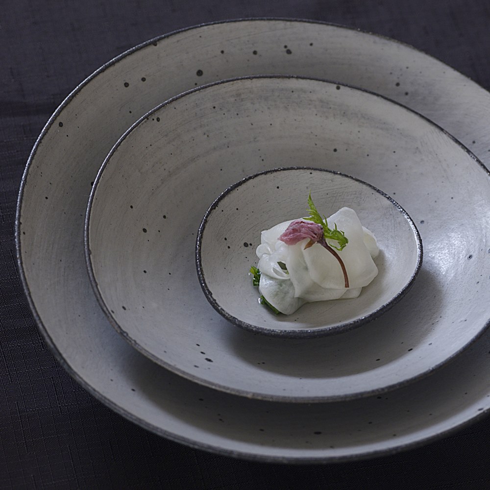 奥田章　ひびわれ　たわみ鉢