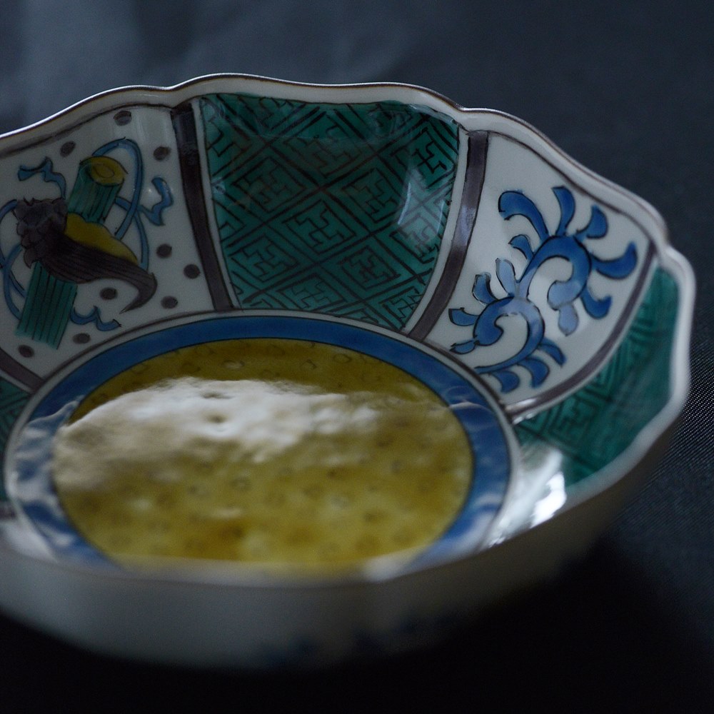 [受注制作品]　瑛生の器（九谷美陶園）　青手宝文様五寸輪花鉢　＊納期３〜４ヶ月