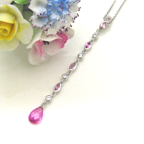 ペンダント　ピンクライン4