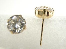K18　キュービック ピアス 3mm 彼女  誕生日  ジュエリー アクセサリー ∞ jka660